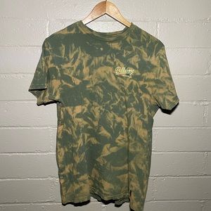 Green and Tan Billabong Hand Tie-Dye T-Shirt. M/L